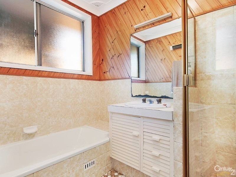 128 Lawson Road, Macquarie Hills NSW 2285