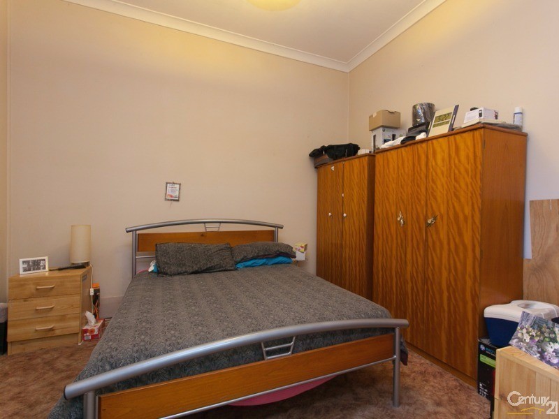 4 Norfolk Avenue, Islington NSW 2296