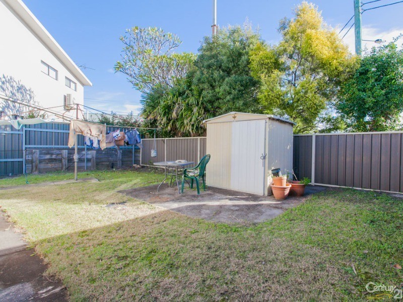 4 Norfolk Avenue, Islington NSW 2296