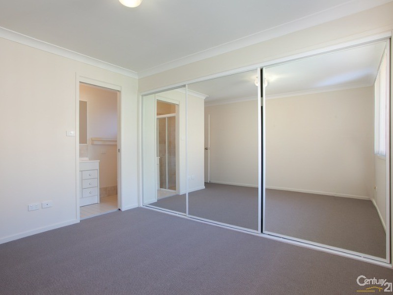2B Whitehaven Drive, Lakelands NSW 2282