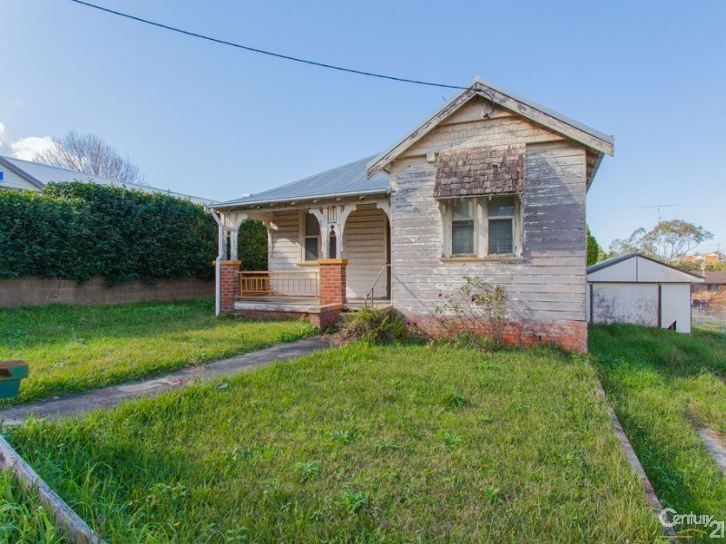 8 Smith Street, Charlestown NSW 2290