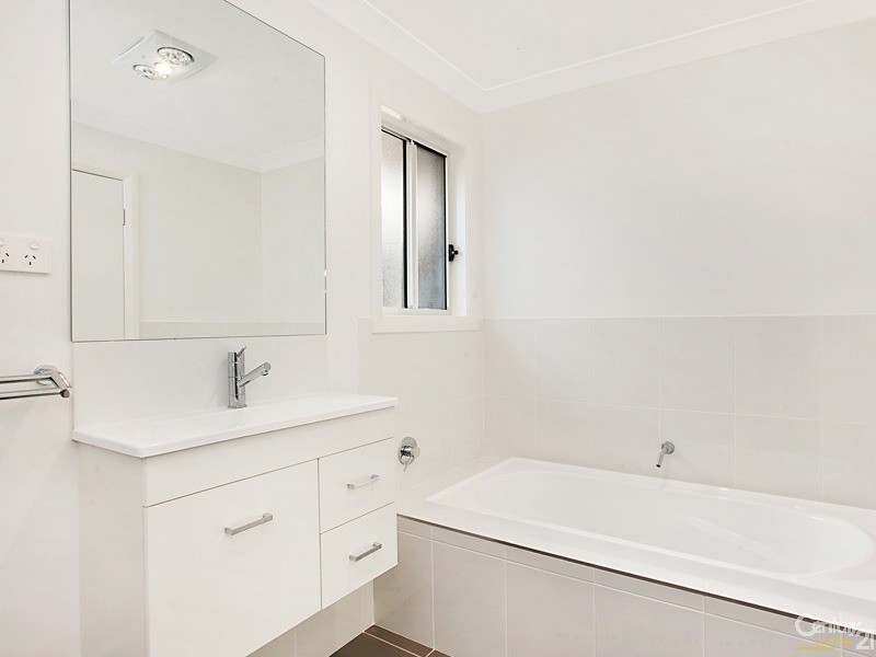 201 Northlakes Drive, Cameron Park NSW 2285