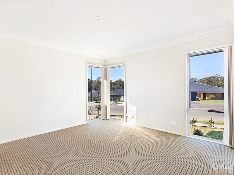 201 Northlakes Drive, Cameron Park NSW 2285