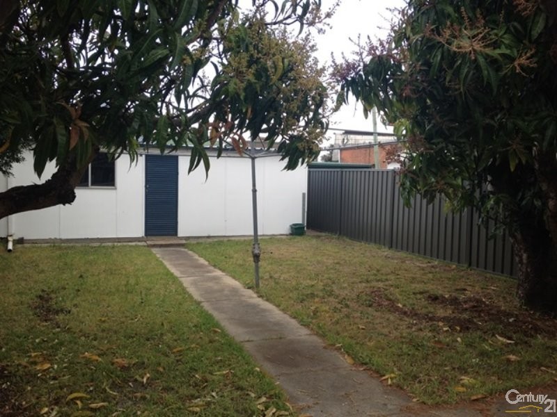 77 Lawson Street, Hamilton NSW 2303