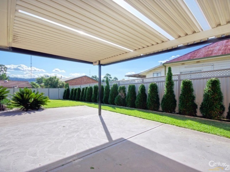 73 Yorston Street, Warners Bay NSW 2282