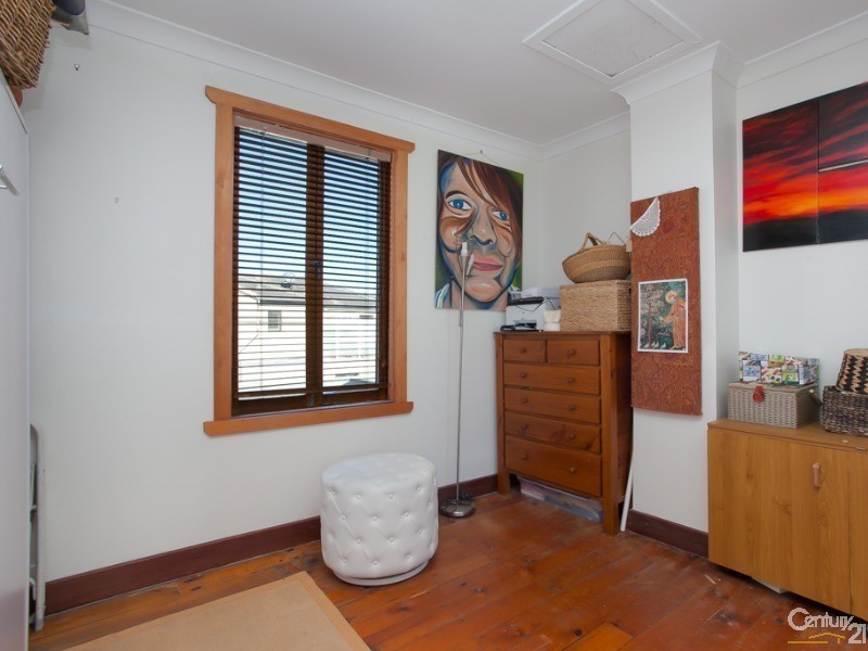 9 Beach Street, Newcastle East NSW 2300