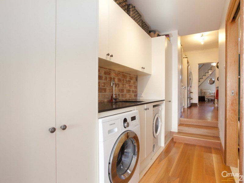 9 Beach Street, Newcastle East NSW 2300