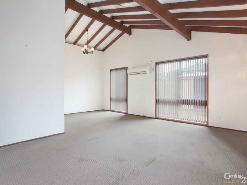 21 Davies Parade, Mount Hutton NSW 2290