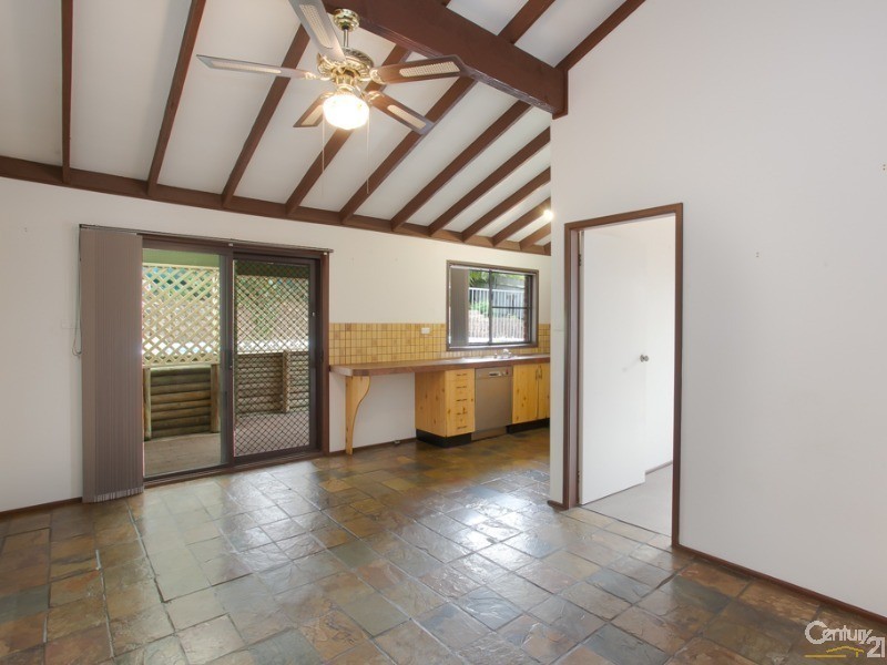 21 Davies Parade, Mount Hutton NSW 2290