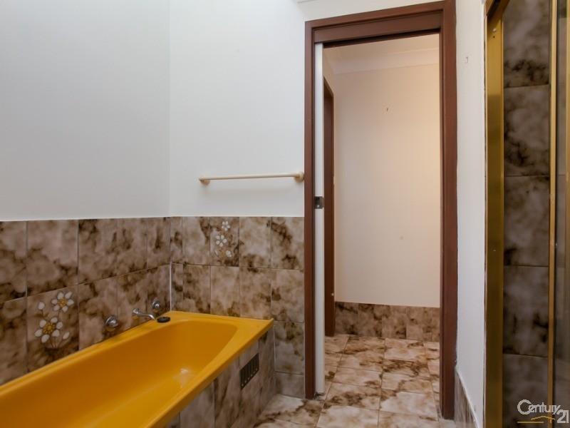 21 Davies Parade, Mount Hutton NSW 2290