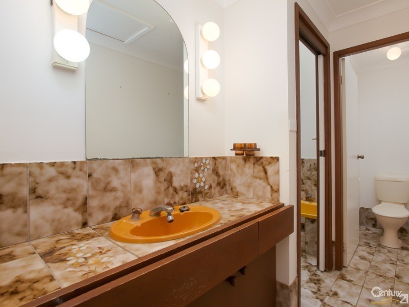 21 Davies Parade, Mount Hutton NSW 2290