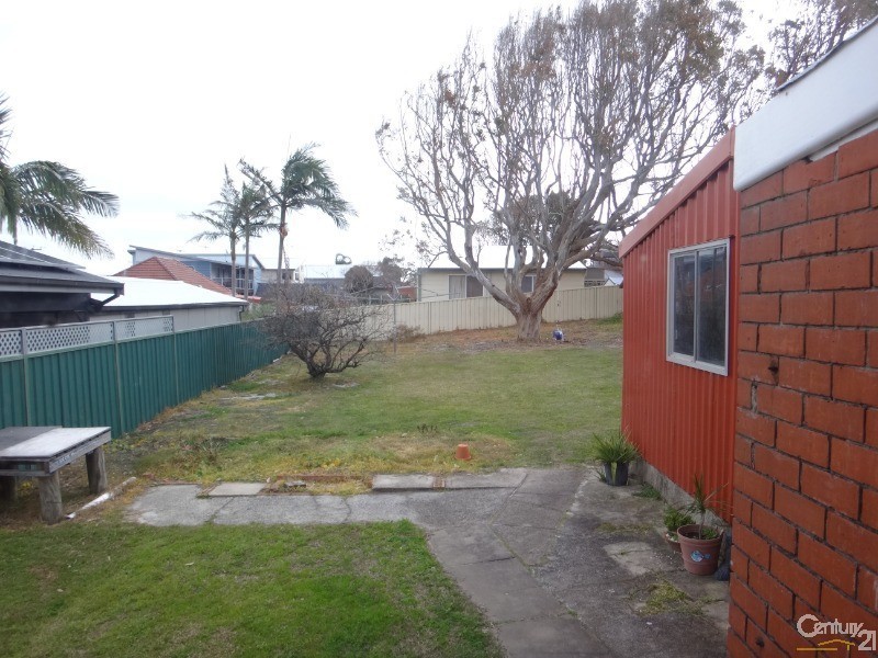 7 Allard Street, Redhead NSW 2290