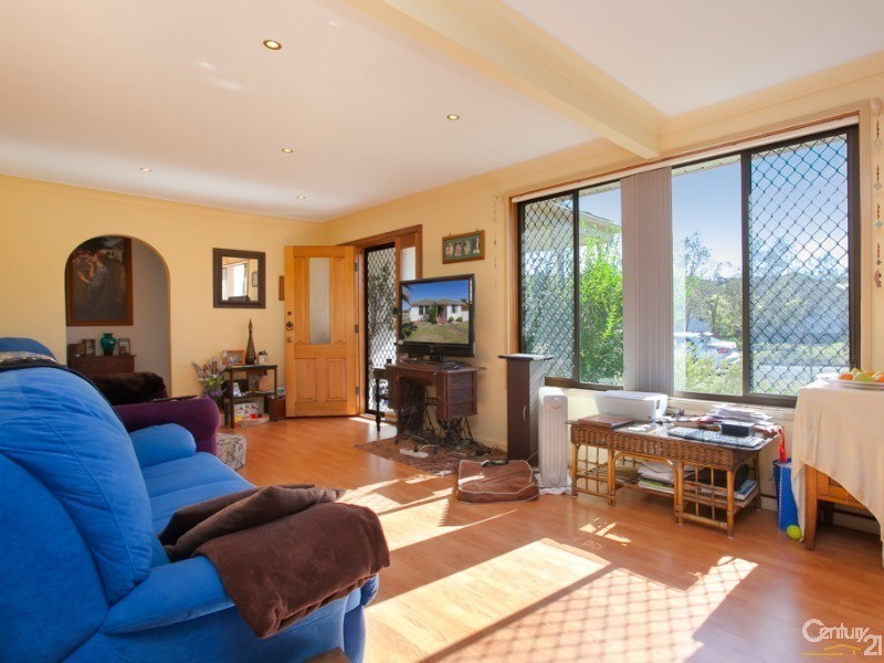 10 Flame Street, Gateshead NSW 2290