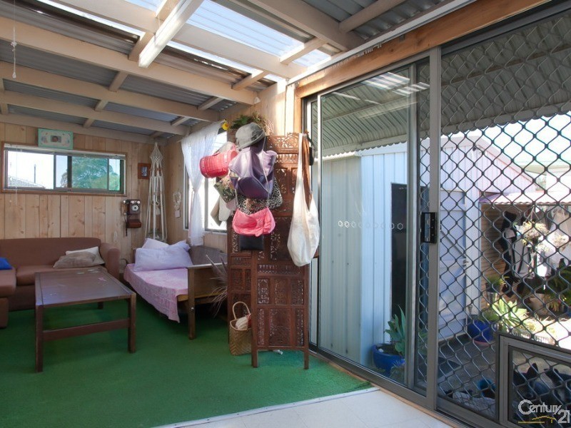 10 Flame Street, Gateshead NSW 2290