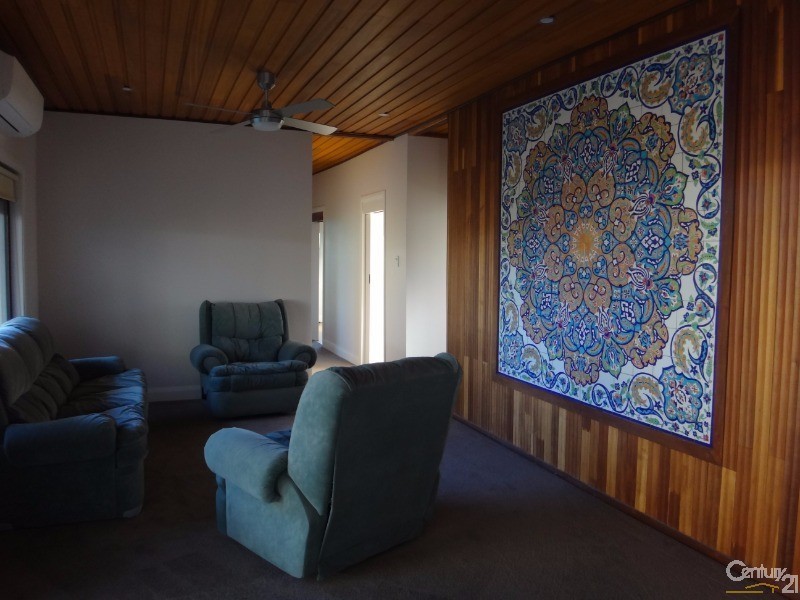 2 Minter Street, Valentine NSW 2280