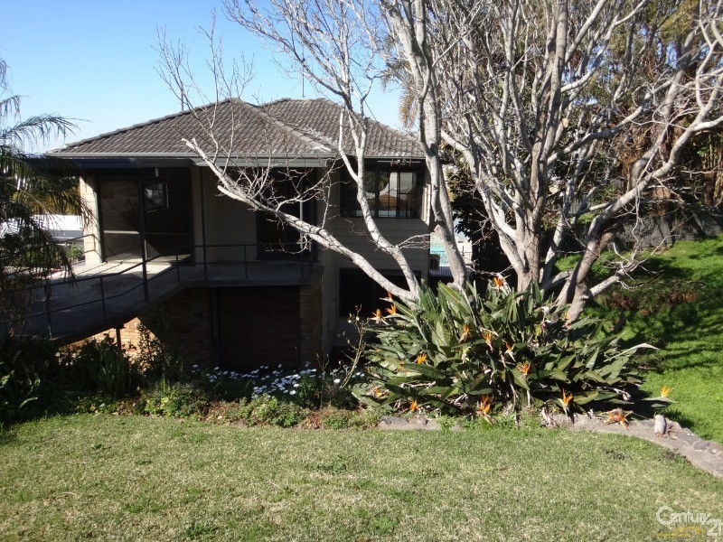 4 John Street, Dudley NSW 2290