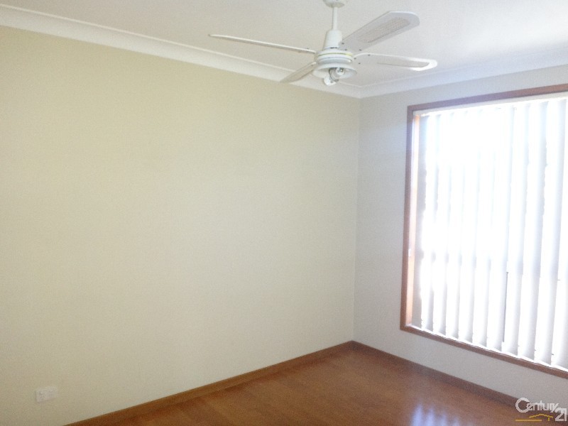 2/79  Albert Street, Warners Bay NSW 2282