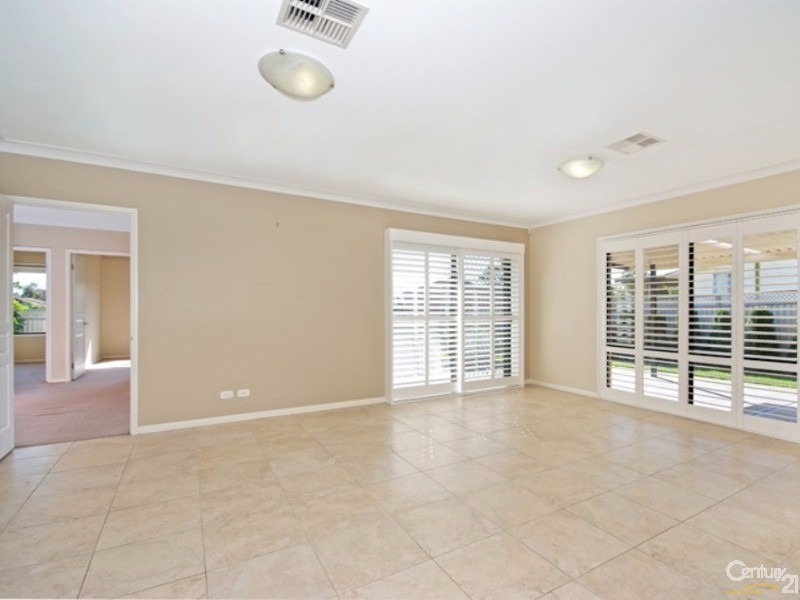 73 Yorston Street, Warners Bay NSW 2282