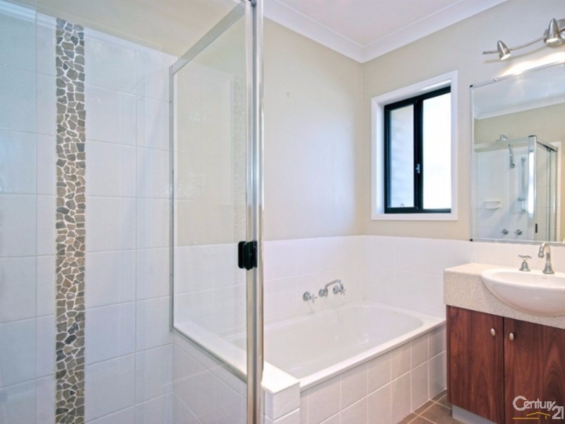 73 Yorston Street, Warners Bay NSW 2282