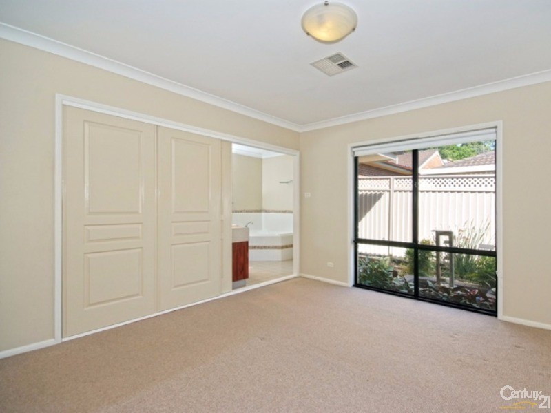 73 Yorston Street, Warners Bay NSW 2282