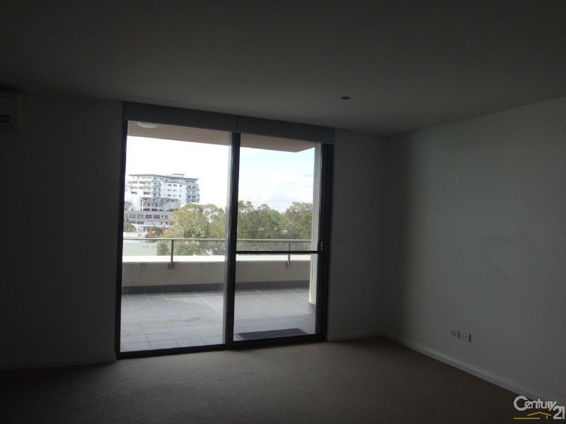 E402/18 Smart Street, Charlestown NSW 2290