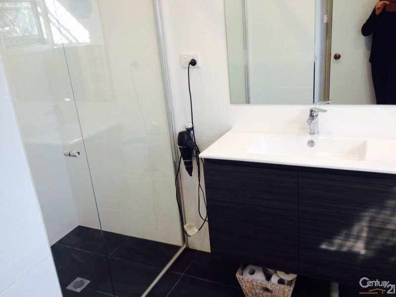 6 Gulliver Street, Hamilton NSW 2303