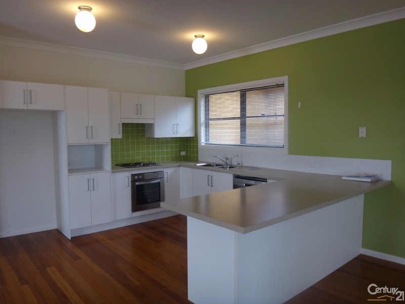 19 Bucklee Crescent, Warners Bay NSW 2282