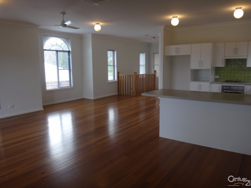 19 Bucklee Crescent, Warners Bay NSW 2282