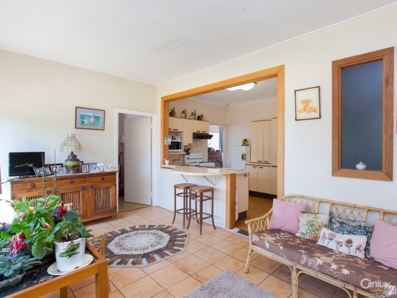 74 Dudley Road, Charlestown NSW 2290