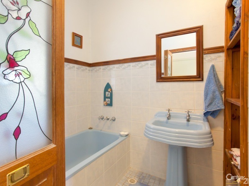 74 Dudley Road, Charlestown NSW 2290