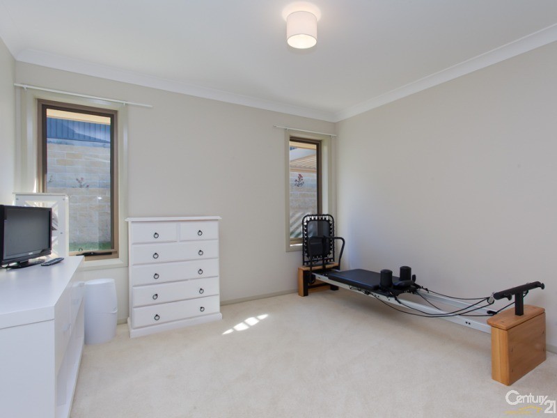 25 Auklet Road, Mount Hutton NSW 2290