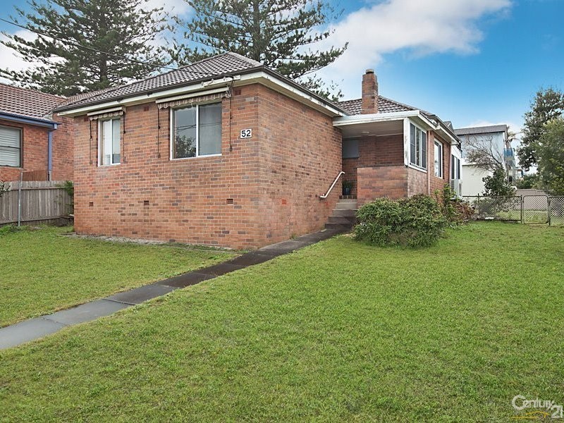 52 Hutchinson Street, Redhead NSW 2290