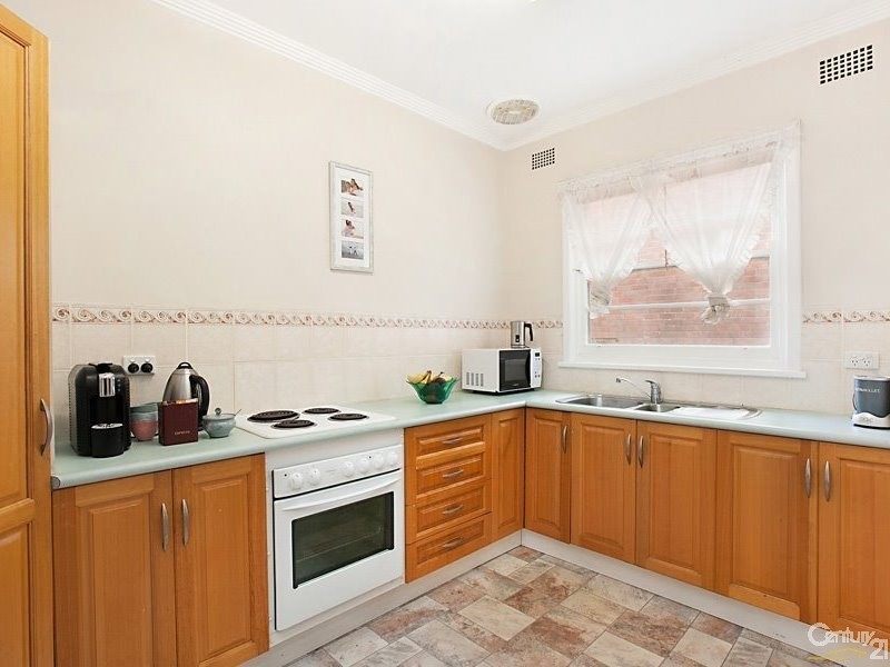 52 Hutchinson Street, Redhead NSW 2290