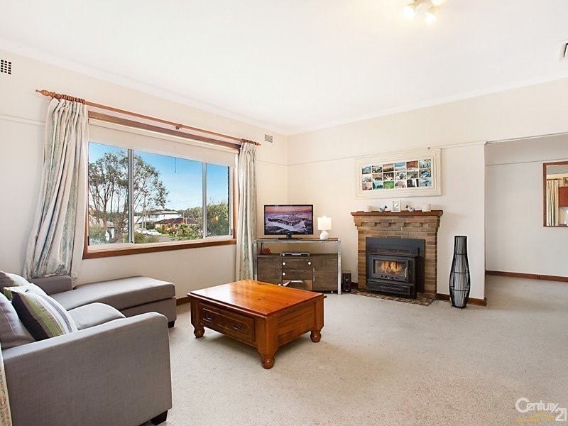 52 Hutchinson Street, Redhead NSW 2290