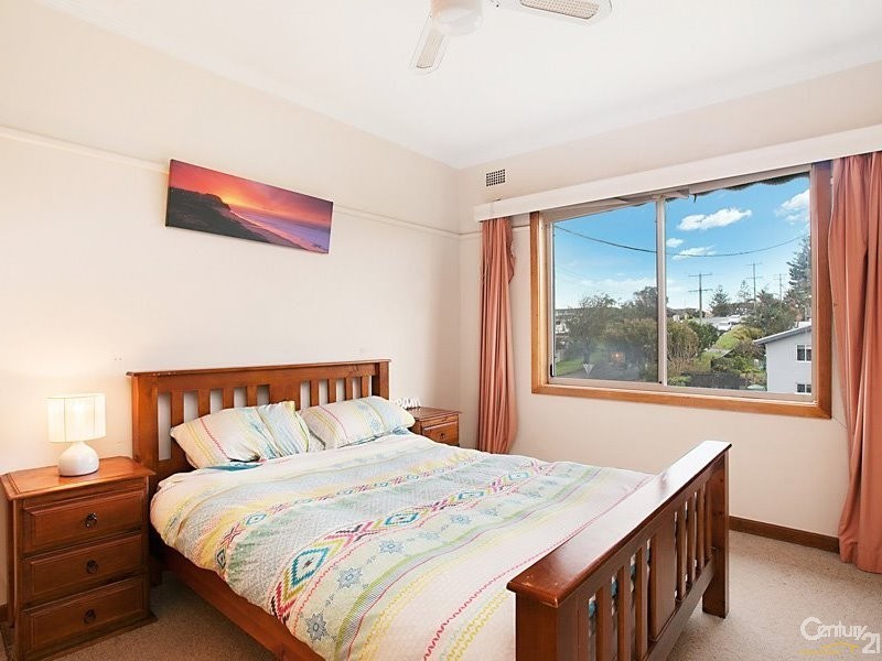 52 Hutchinson Street, Redhead NSW 2290