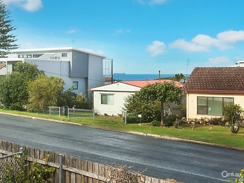 52 Hutchinson Street, Redhead NSW 2290