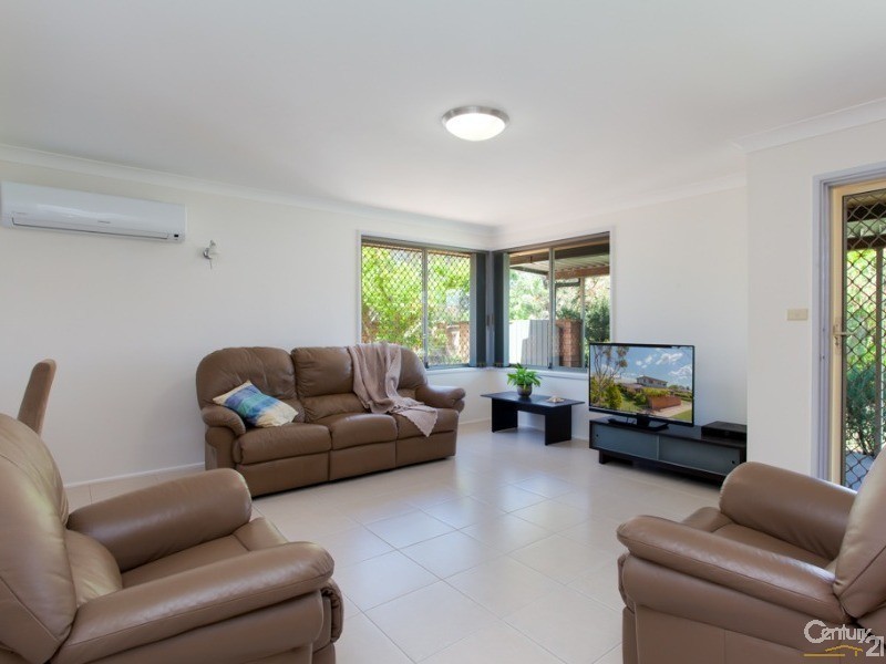 2 Mullard Close, Shortland NSW 2307