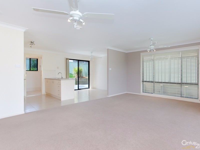 14 Hanover Road, Cameron Park NSW 2285