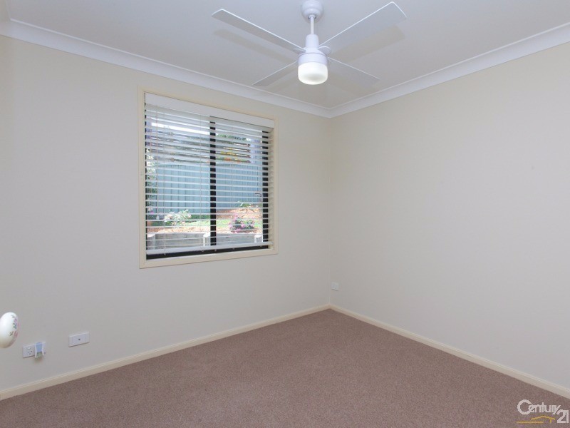 14 Hanover Road, Cameron Park NSW 2285