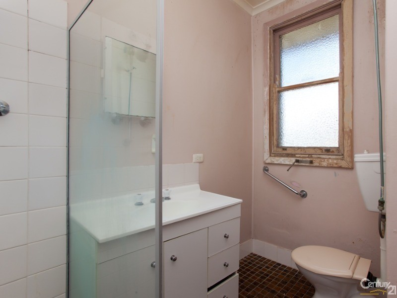 14 Pitt Street, Stockton NSW 2295