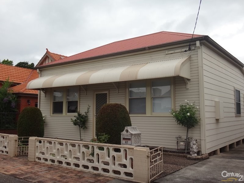 1/67 Everton Street, Hamilton NSW 2303