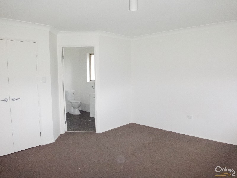 39 Yorston Street, Warners Bay NSW 2282