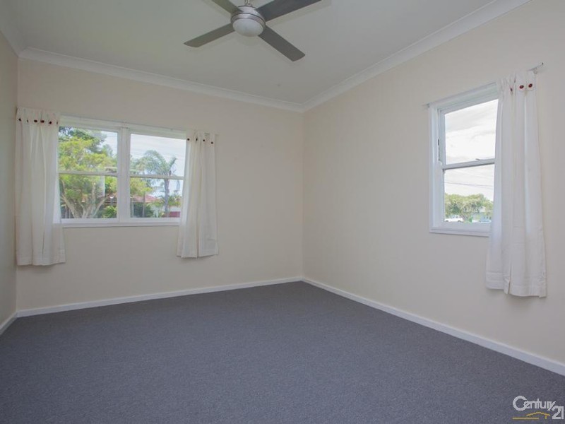 16 Swan Street, Windale NSW 2306