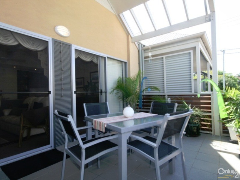 5/2 Gardner Street,, Dudley NSW 2290