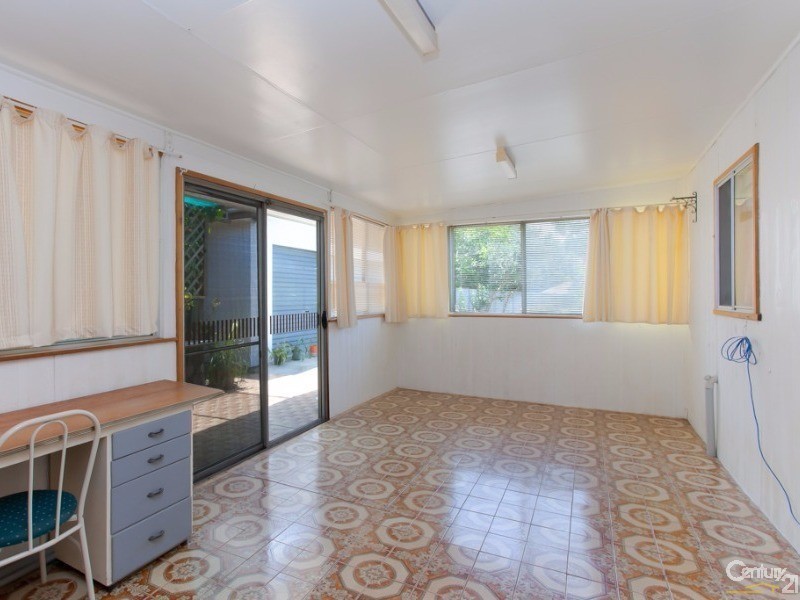 36 Joslin Street, Kotara NSW 2289