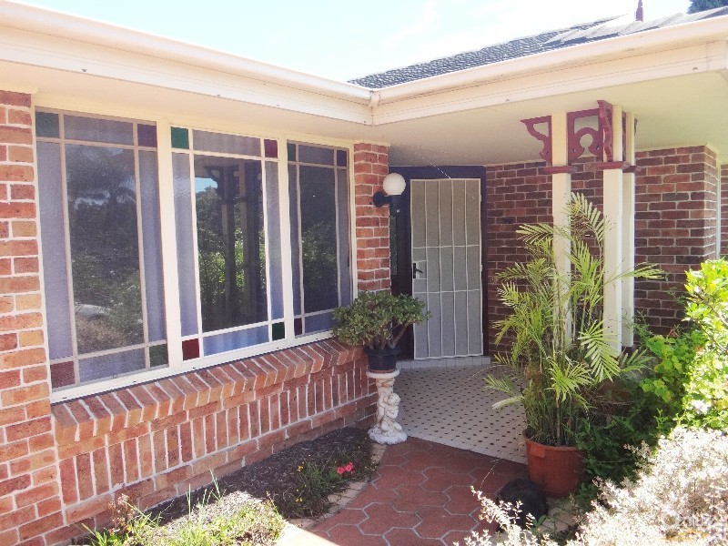 1 Whitehaven Drive, Lakelands NSW 2282