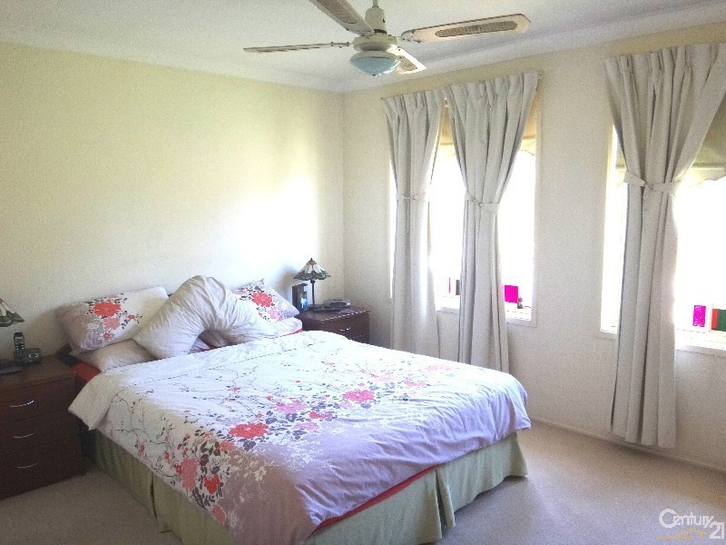 1 Whitehaven Drive, Lakelands NSW 2282