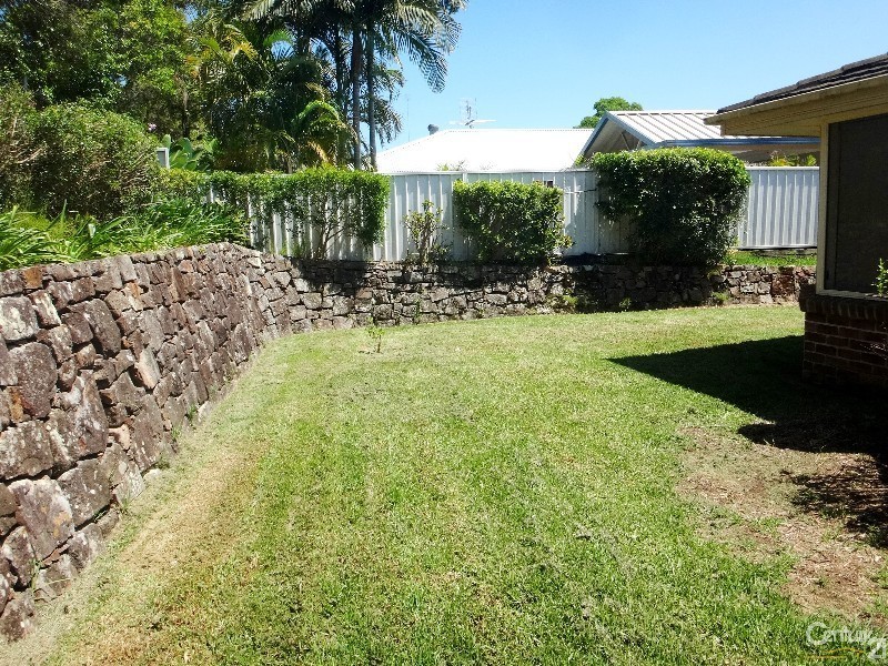 1 Whitehaven Drive, Lakelands NSW 2282