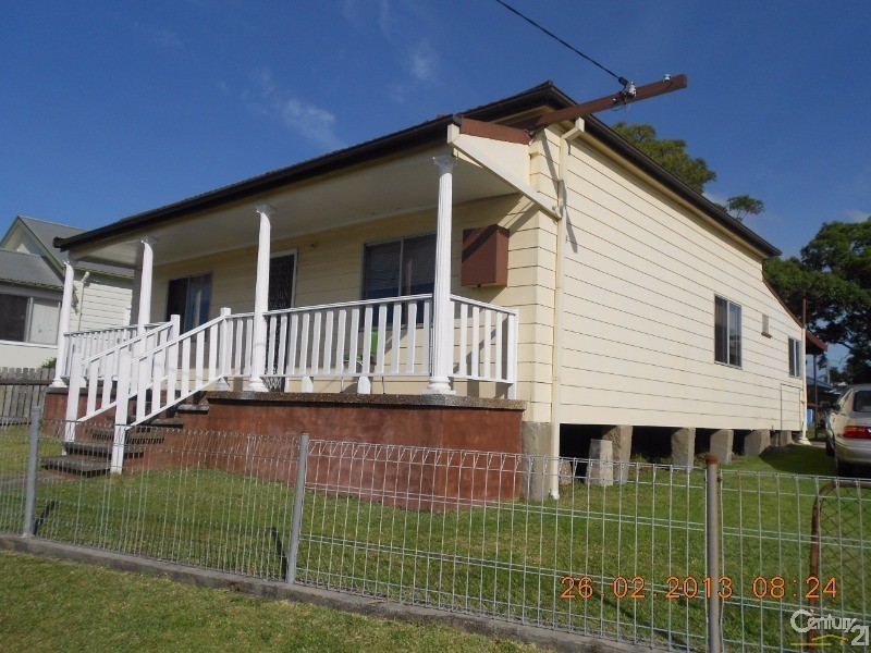 106 Gosford Road, Adamstown NSW 2289