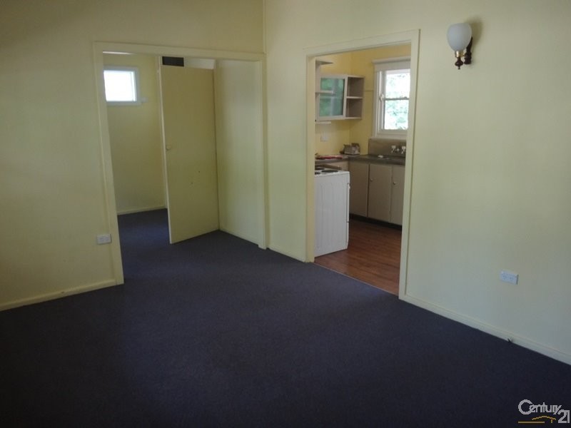 4 Kathleen Street, Cardiff NSW 2285